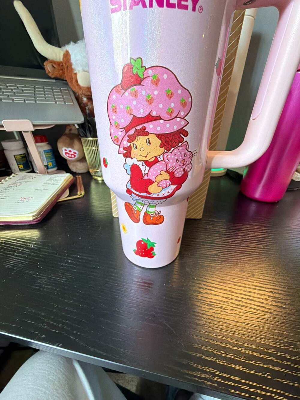 Stanley Quencher H2.0 FlowState 40oz Tumbler Strawberry Shortcake Custom Light P - Picture 3 of 6